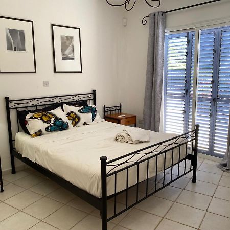 Limnaria Villas Sunny Garden Apartment Пафос Екстериор снимка