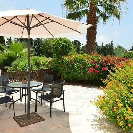 Limnaria Villas Sunny Garden Apartment Пафос Екстериор снимка